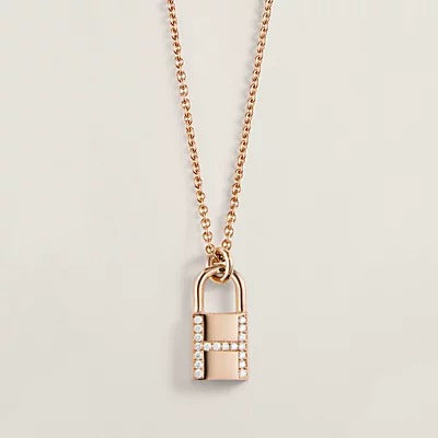 [⭐Aura]HM ADVANCED NICHE LOCK HEAD NECKLACE DIAMONDS