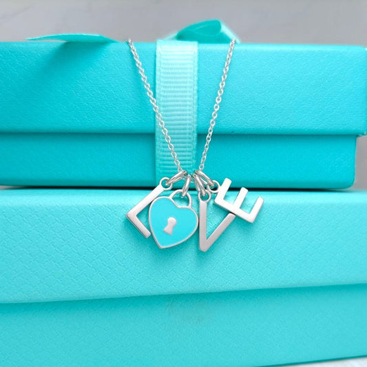 [Spark Jewels]LOVE TEXT PEDANT NECKLACE