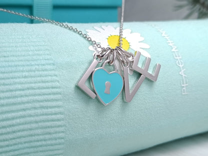 [Spark Jewels]LOVE TEXT PEDANT NECKLACE
