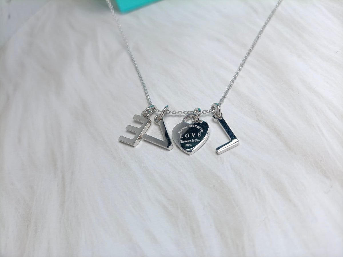 [Spark Jewels]LOVE TEXT PEDANT NECKLACE