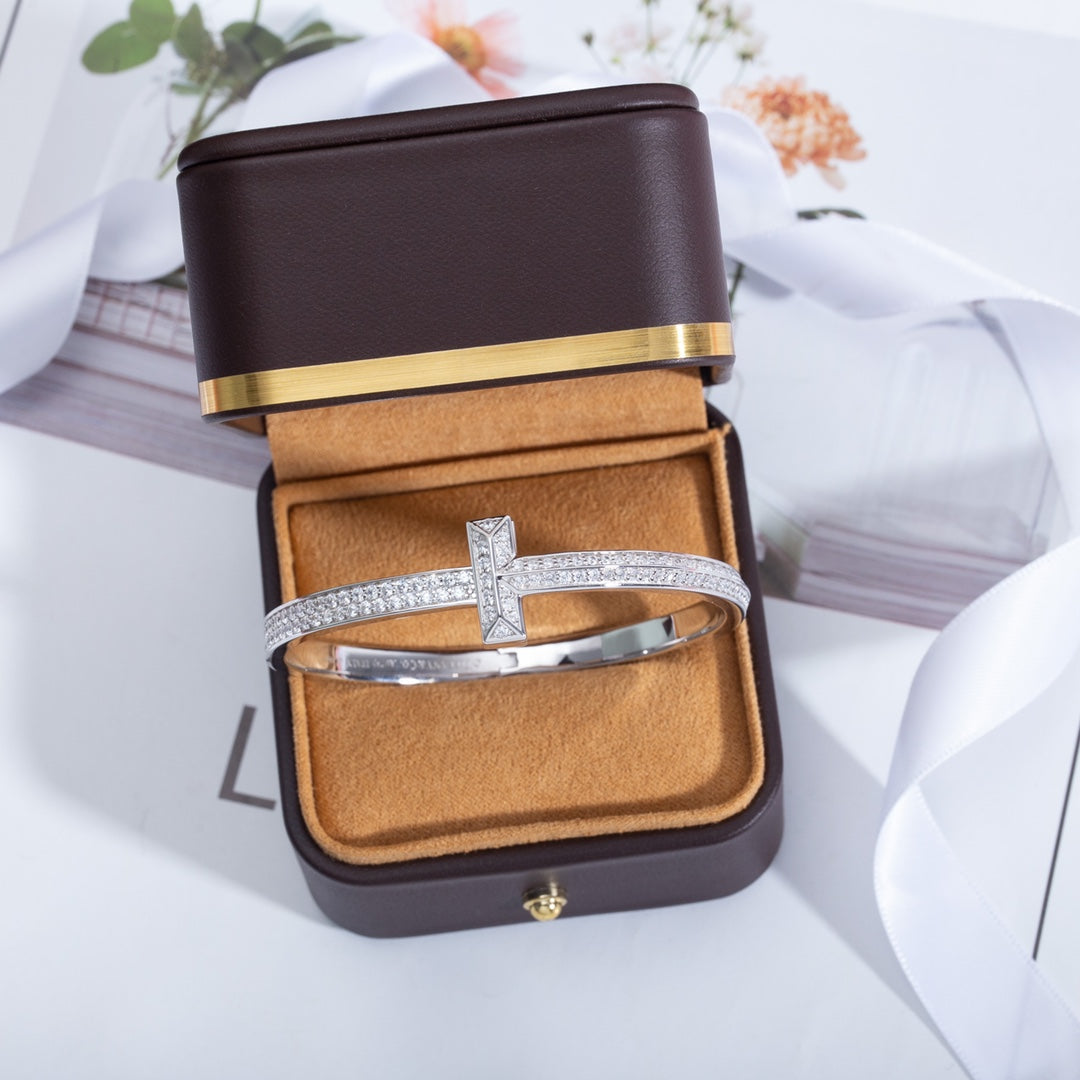 [Spark Jewels]WIDE DIAMONDS HINGED BANGLE SILVER