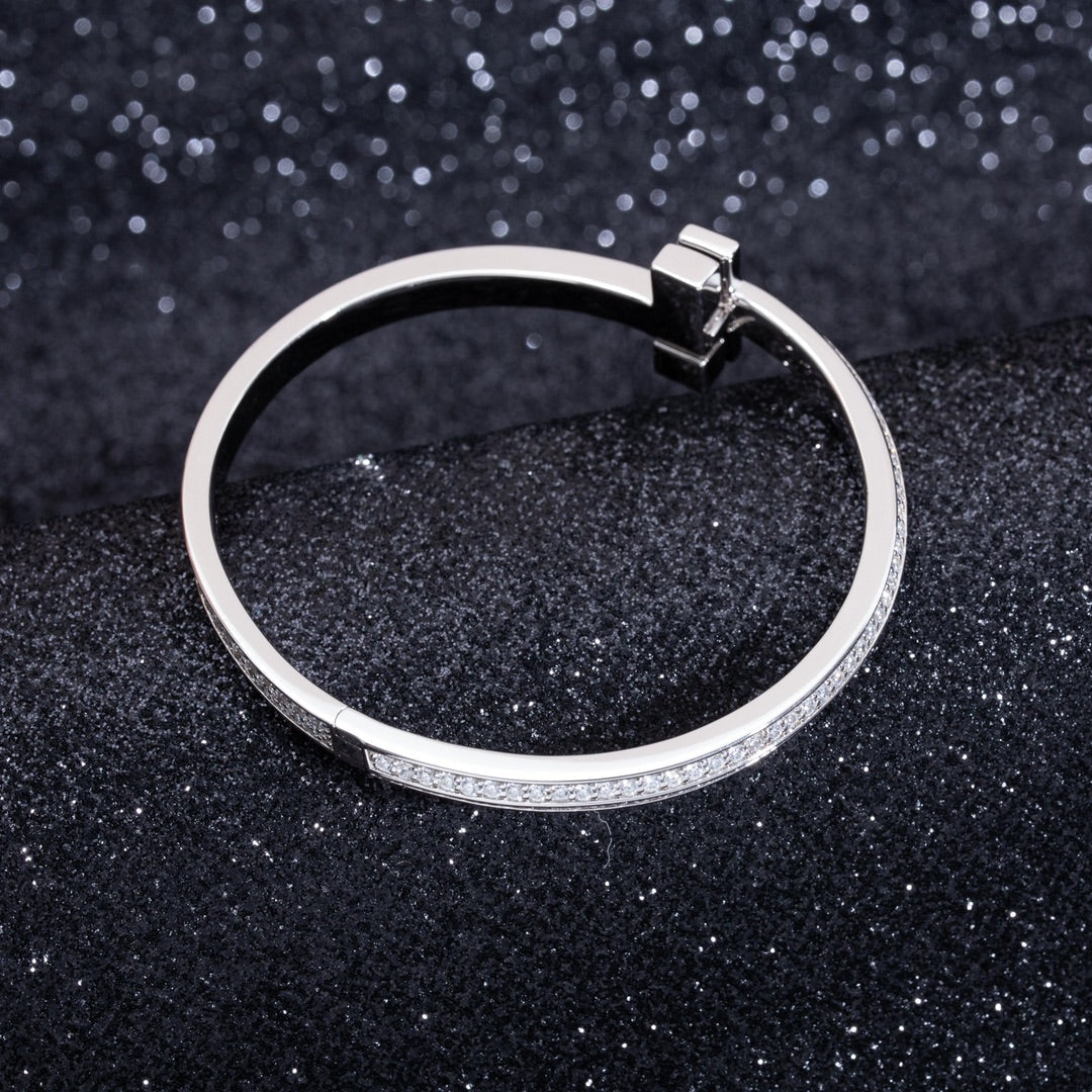 [Spark Jewels]WIDE DIAMONDS HINGED BANGLE SILVER