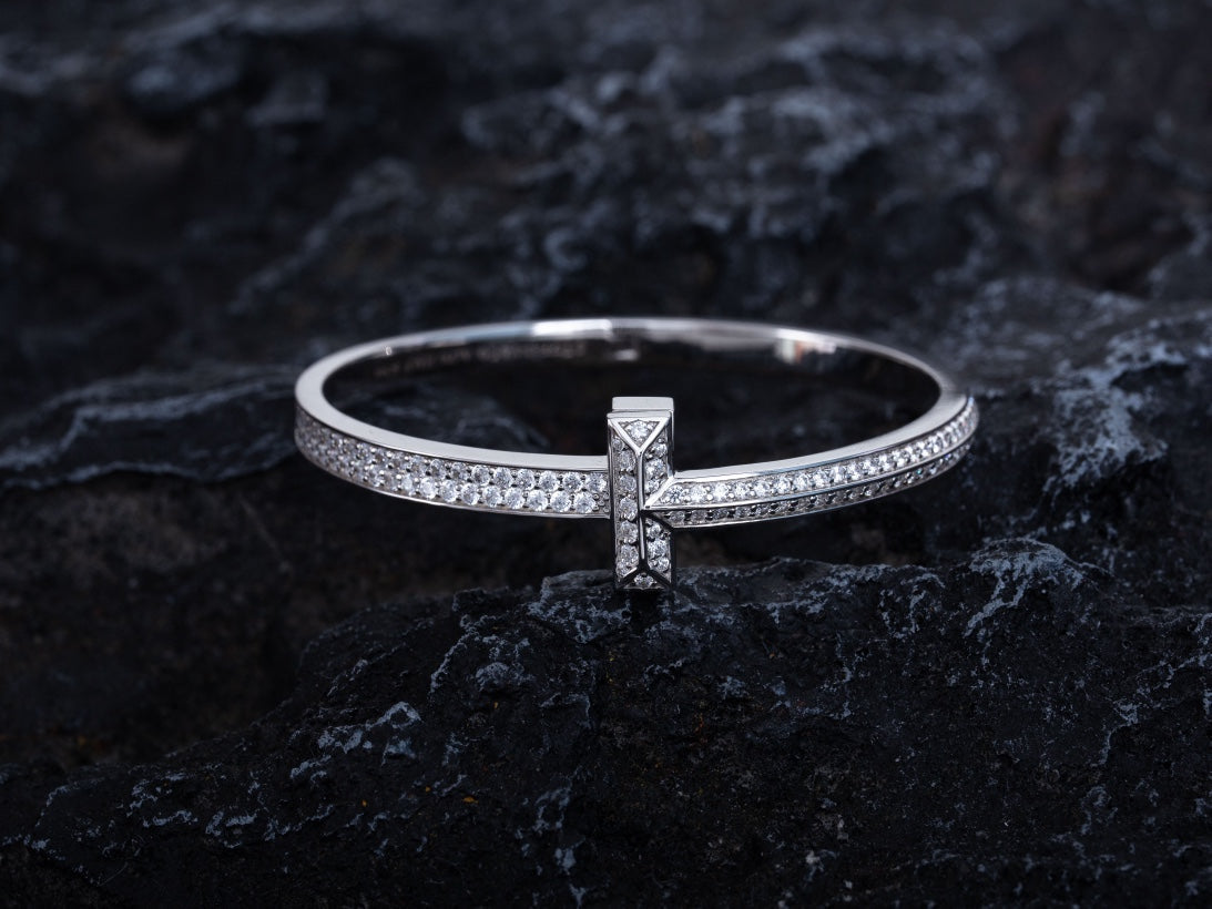 [Spark Jewels]WIDE DIAMONDS HINGED BANGLE SILVER