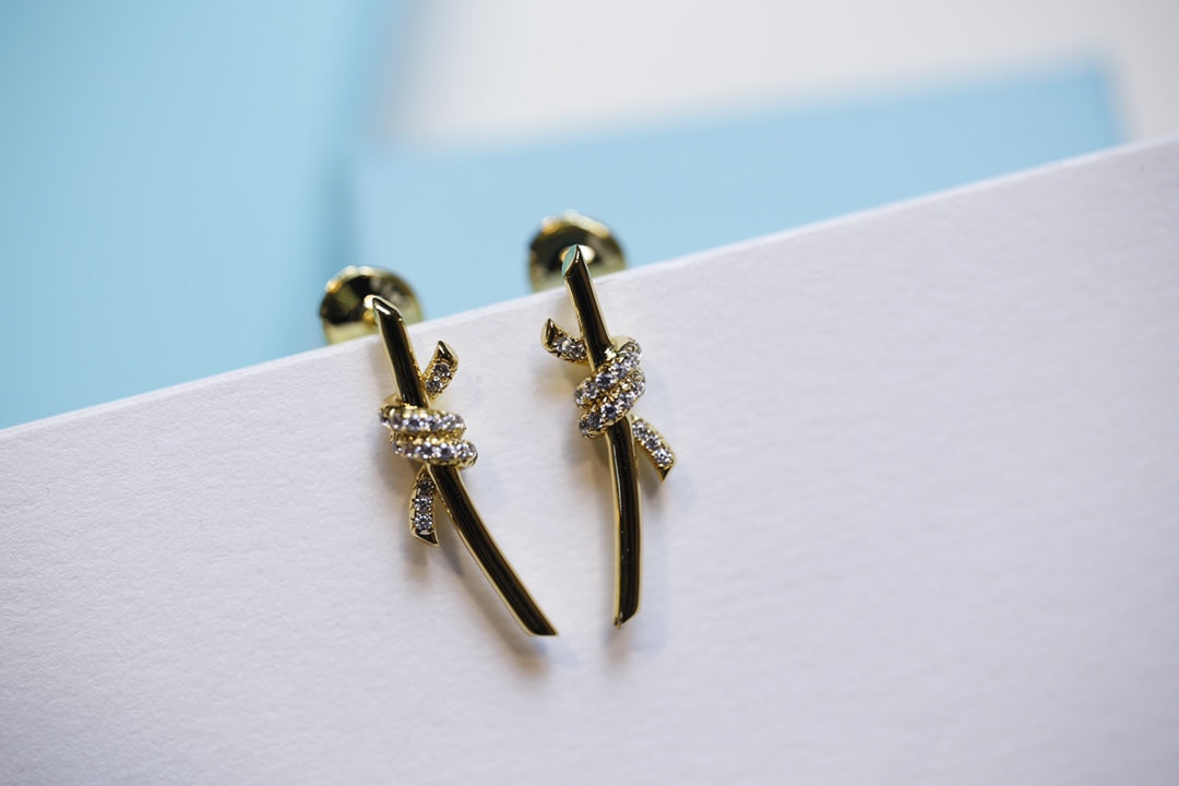 [Spark Jewels]KNOT EARRINGS GOLD DIAMOND
