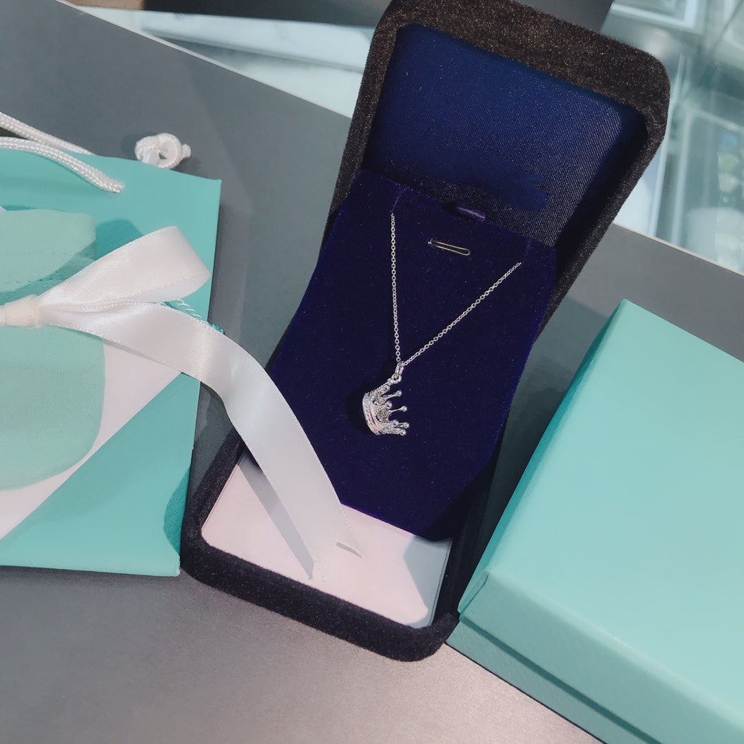 [Spark Jewels]CROWN PEDANT NECKLACE