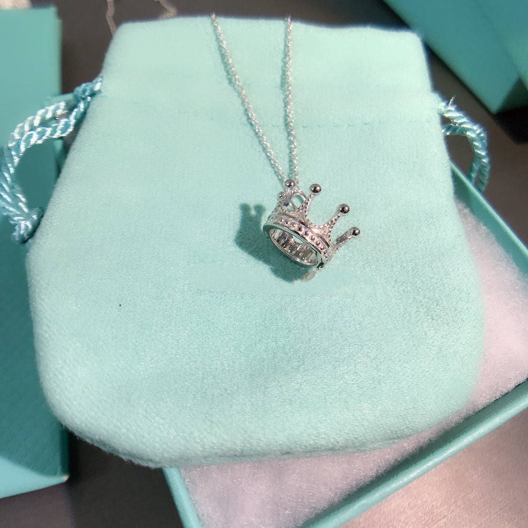 [Spark Jewels]CROWN PEDANT NECKLACE