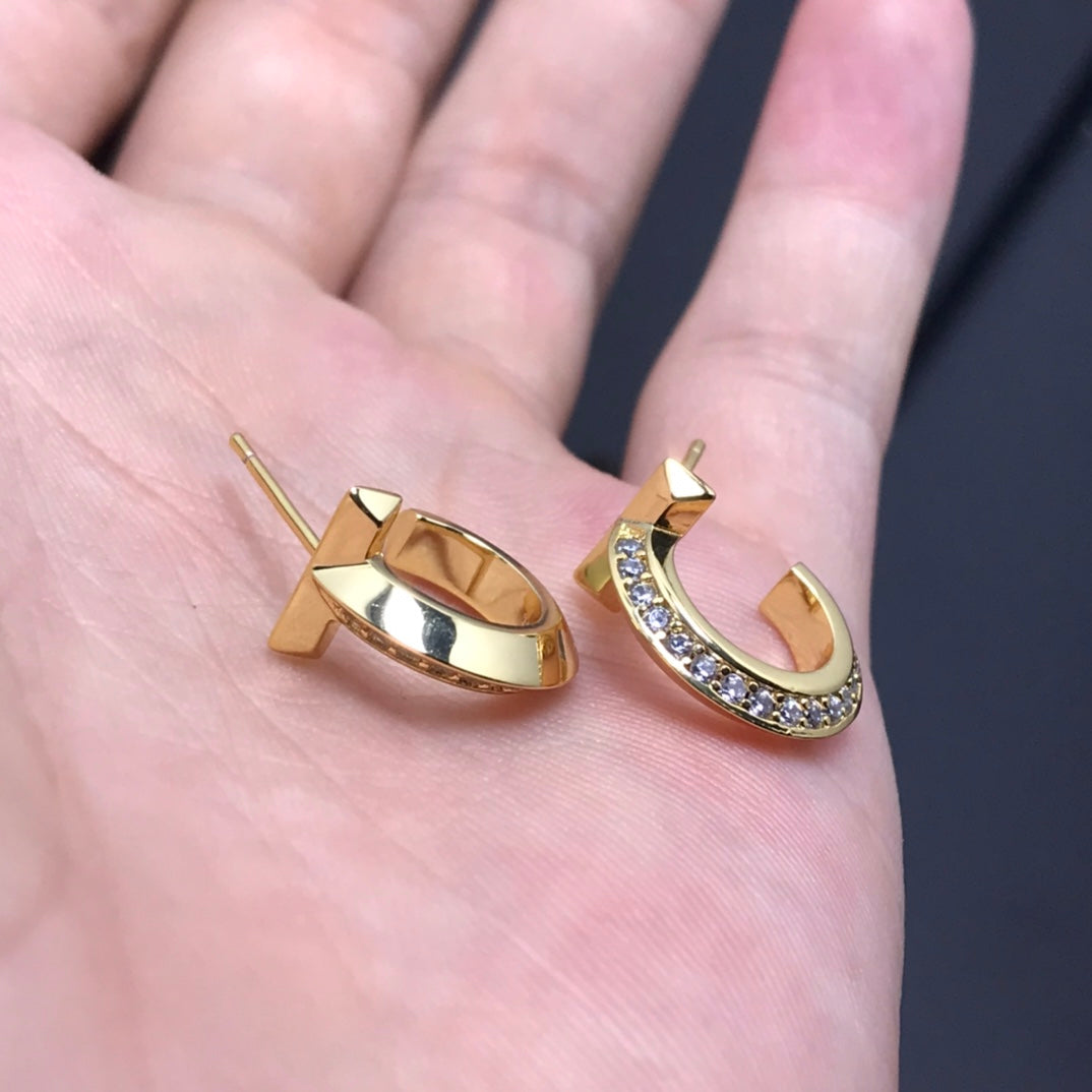 [Spark Jewels]T HOOP DIAMOND EARRINGS