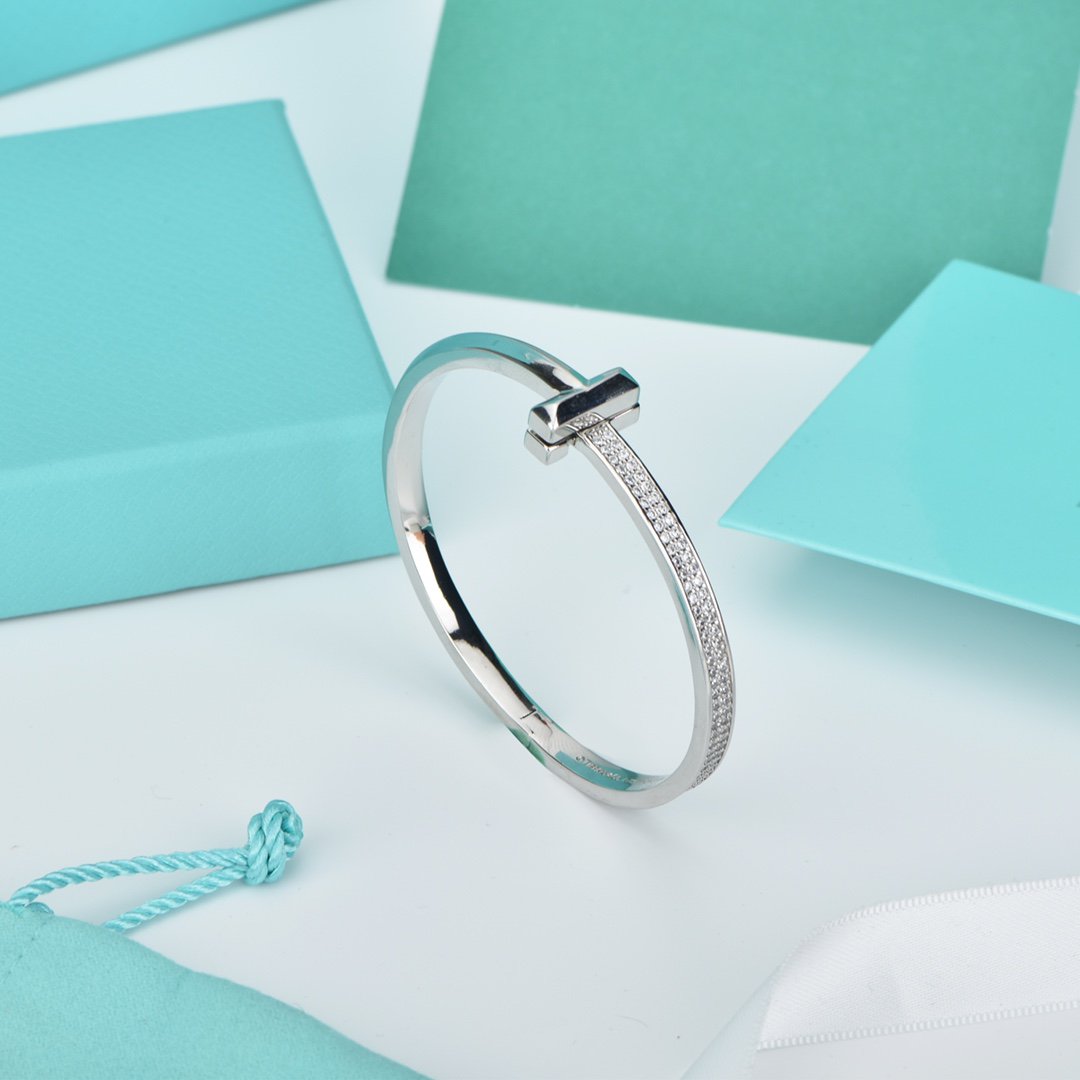 [Spark Jewels]WIDE DIAMONDS HINGED BANGLE