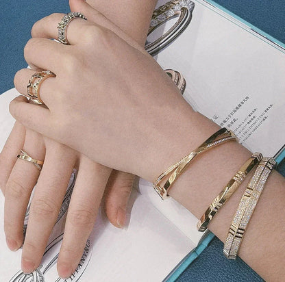 [Spark Jewels]NARROW HINGED BANGLEIN WITH DIAMONDS SMALL
