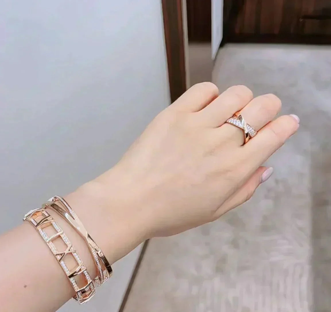 [Spark Jewels]NARROW HINGED BANGLEIN WITH DIAMONDS SMALL