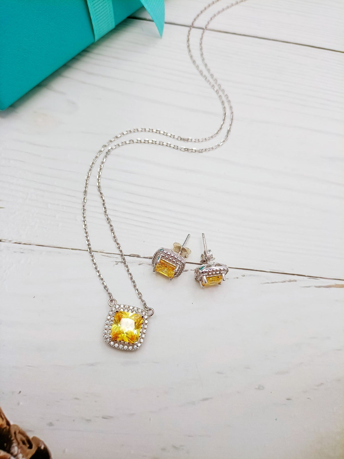 [Spark Jewels]SPARKLERS CITRINE GEMSTONE PENDANT NECKLACE STERLING SILVER