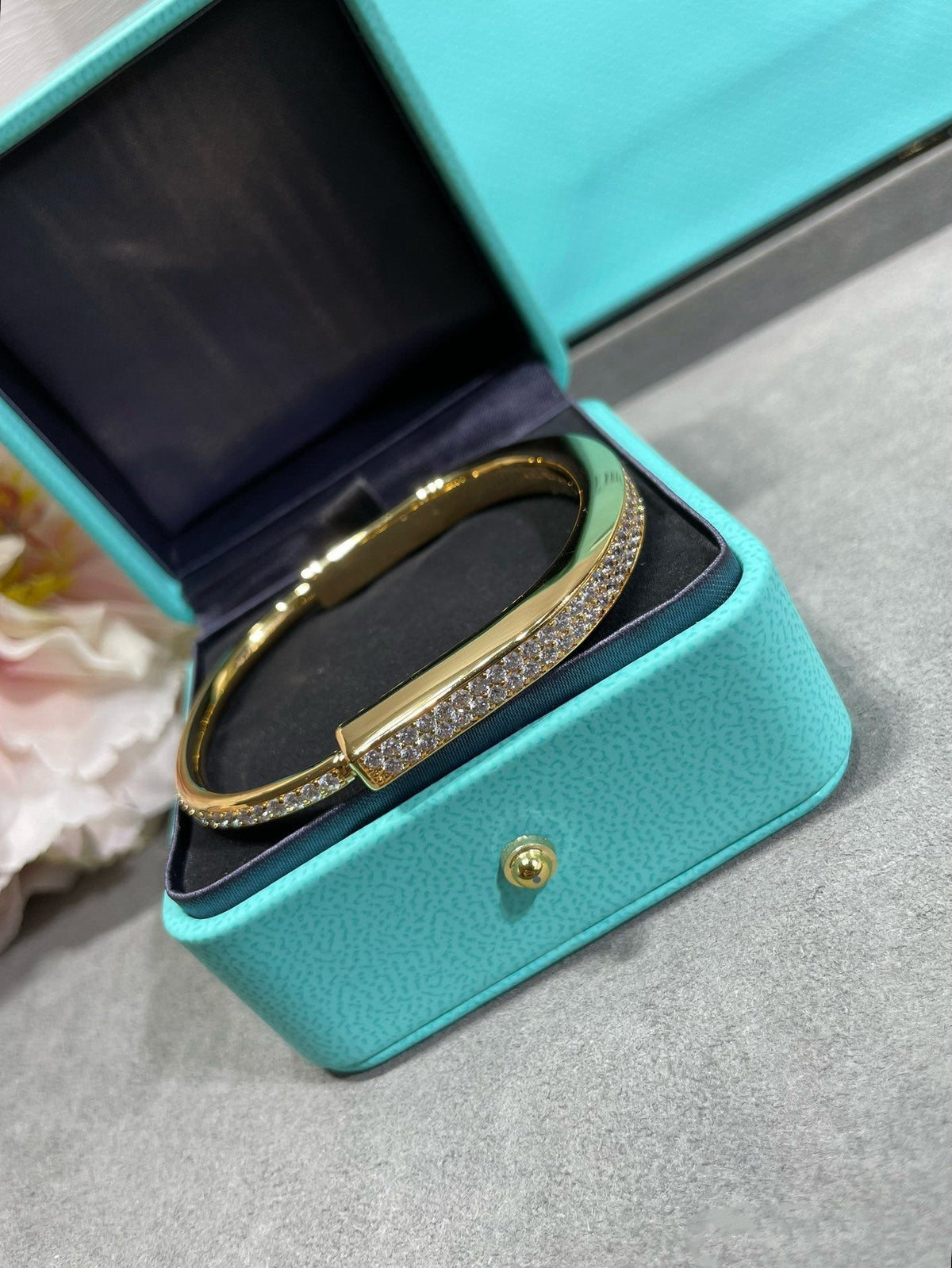 [Spark Jewels]LOCK BRACELET DIAMOND PAVED