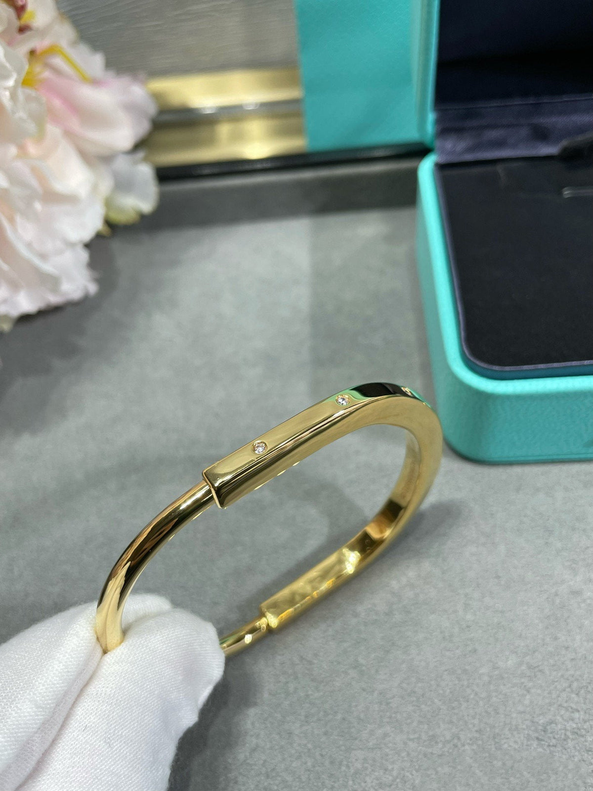 [Spark Jewels]LOCK BRACELET 8 DIAMOND