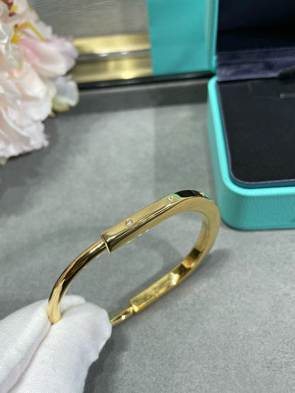 [Spark Jewels]LOCK BRACELET 8 DIAMOND