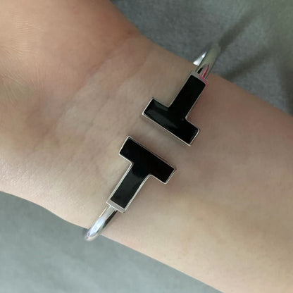 [Spark Jewels]T WIDE ONYX OPEN BRACELET