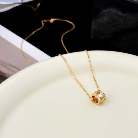 [⭐Aura]BEE MINI PEDANT DIAMOND NECKLACE