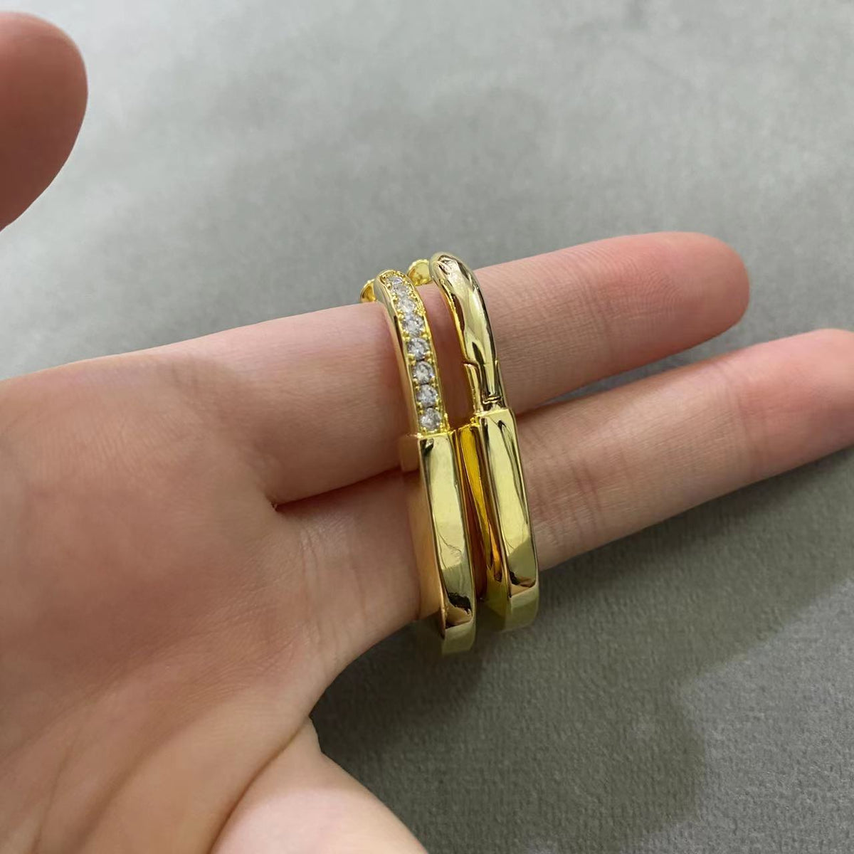 [Spark Jewels]LOCK MEDIUM DIAMNOND EARRINGS