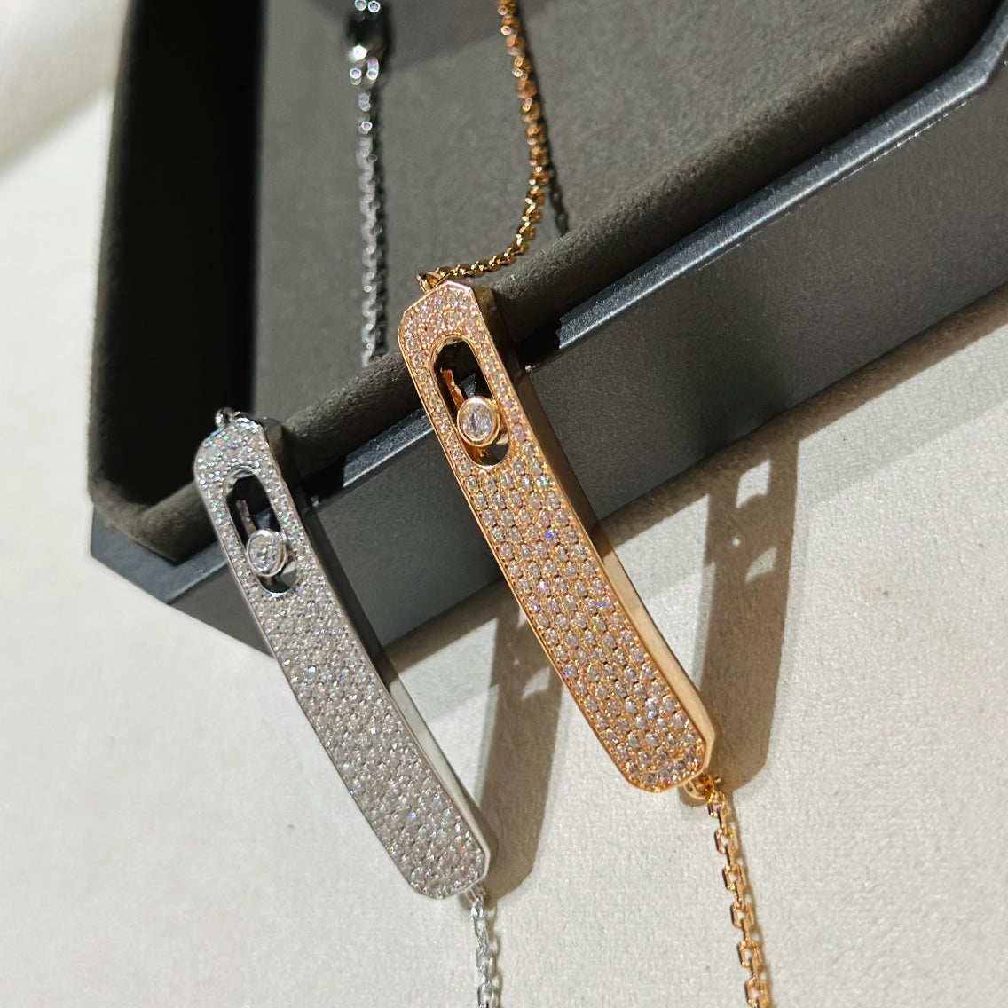 [⭐Aura]MOVE CLASSIQUE DIAMOND PAVED BRACELET