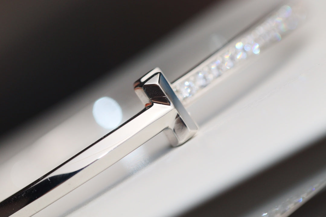 [Spark Jewels]NARROW T1 HINGED BANGLE DIAMOND SILVER
