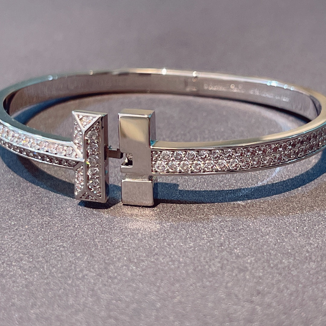 [Spark Jewels]T1 WIDE HINGED BANGLE DIAMOND PAVED BRACELET