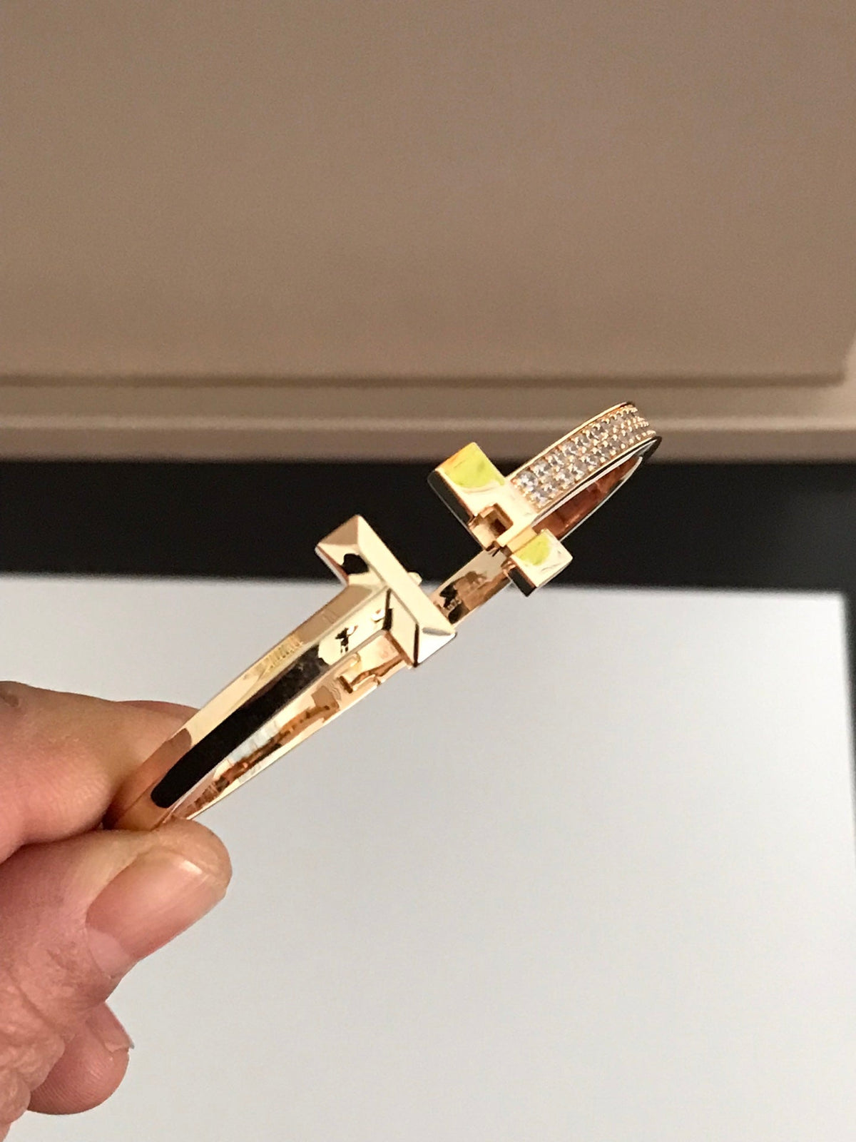 [Spark Jewels]T1 WIDE DIAMOND HINGED BANGLE PINK GOLD
