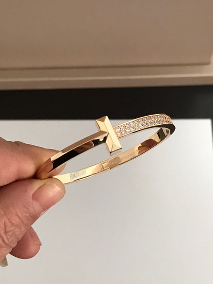 [Spark Jewels]T1 WIDE DIAMOND HINGED BANGLE PINK GOLD