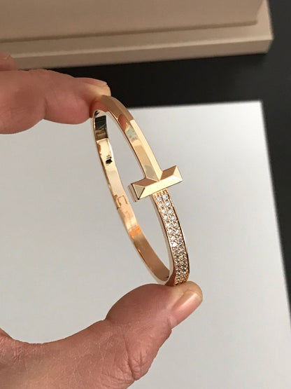 [Spark Jewels]T1 WIDE DIAMOND HINGED BANGLE PINK GOLD