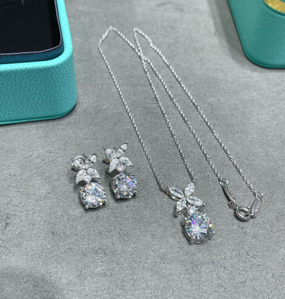 [Spark Jewels]VICTORIA PENDANT SILVER DIAMOND NECKLACE