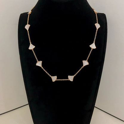 [⭐Spark]NEW ARRIVAL: TEN-FLOWER DRESS AND GOLD NECKLACE