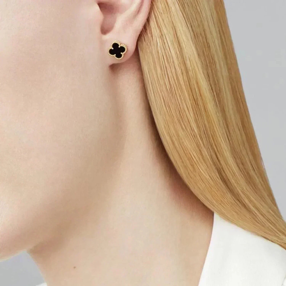 [Spark]CLOVER MINI 9.5MM BLACK MOP EARRINGS