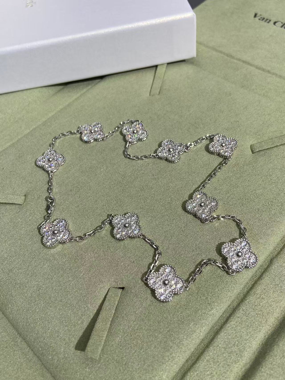 [Spark Jewelry]CLOVER 10 MOTIFS  FULL DIAMOND NECKLACE