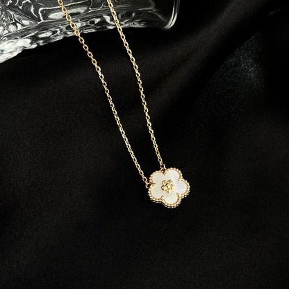 [⭐Spark]Spark  WHITE MOP  PLUM BLOSSOM NECKLACE