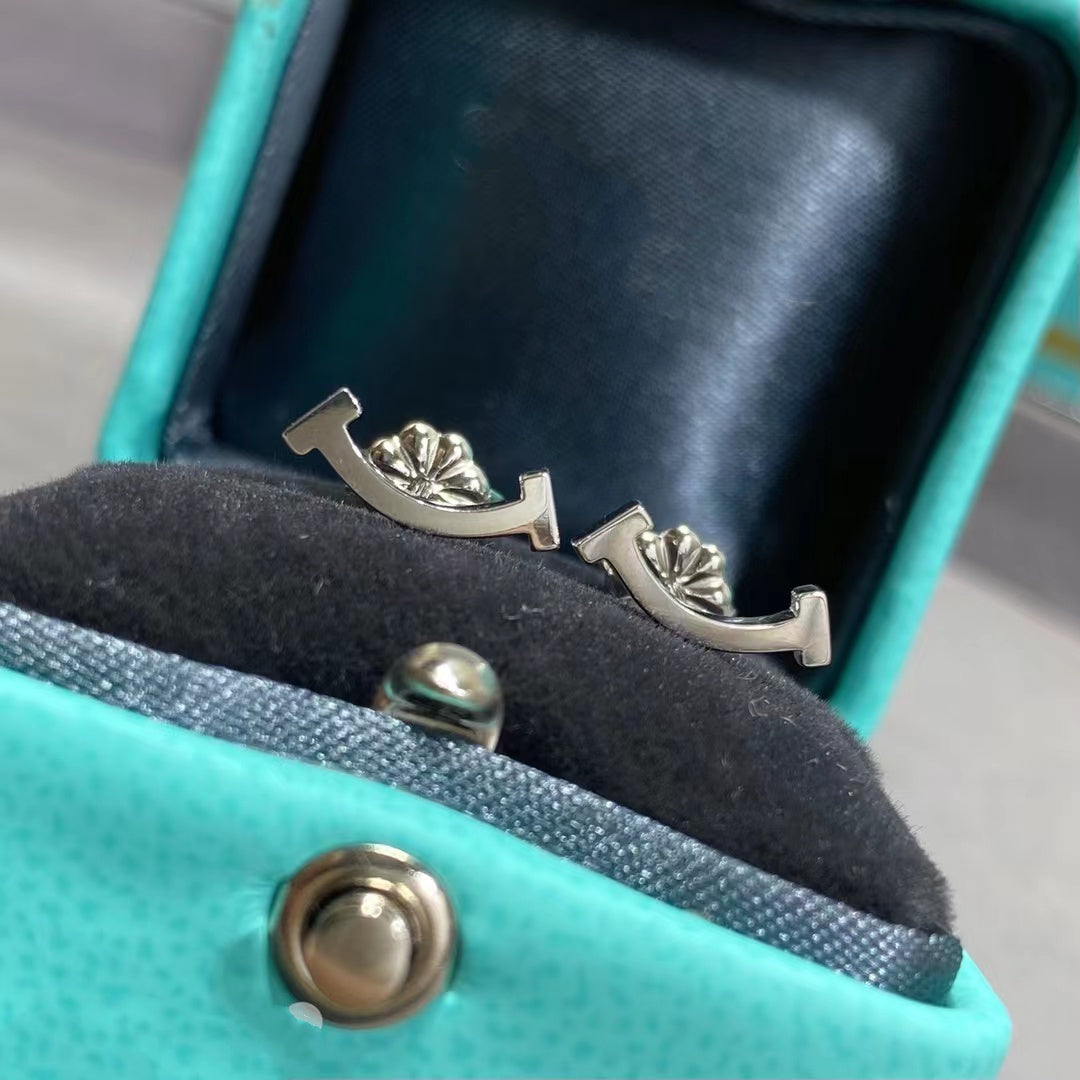 [Spark Jewels]SMILE EARRINGS
