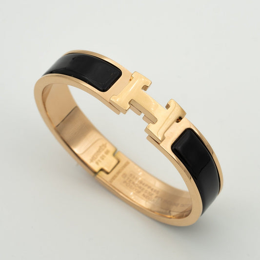[⭐Aura]H BLACK BRACELET