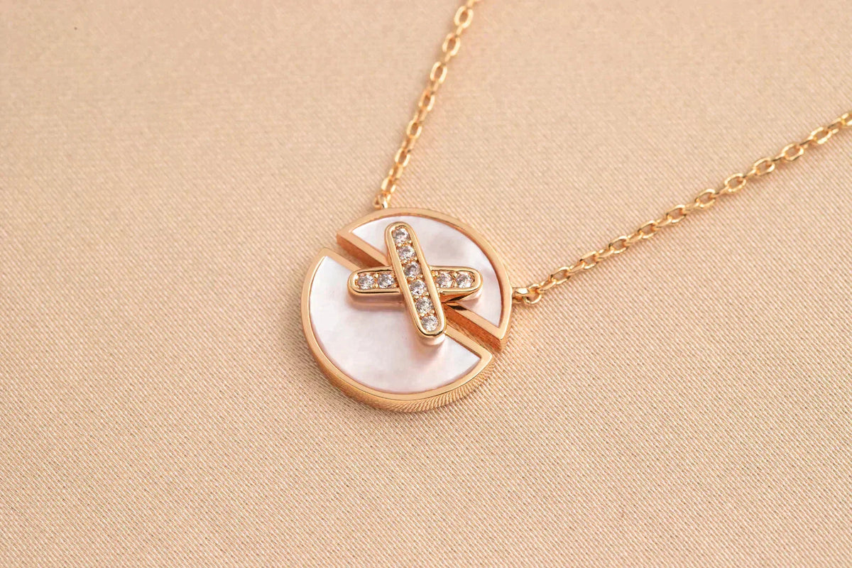 [Spark]JEUX DE Spark GOLD DIAMOND NECKLACE