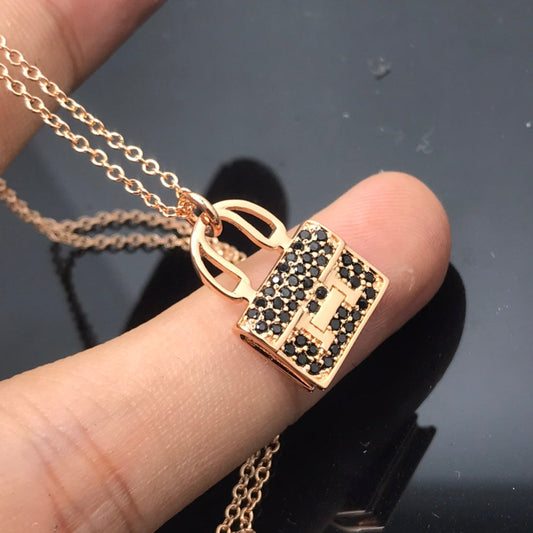 [⭐Aura]HM NECKLACE ARRIVAL BLACK DIAMOND
