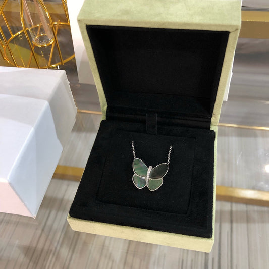[⭐Aura]LARGE BUTTERFLY SILVER PENDANT DIAMOND NECKLACE