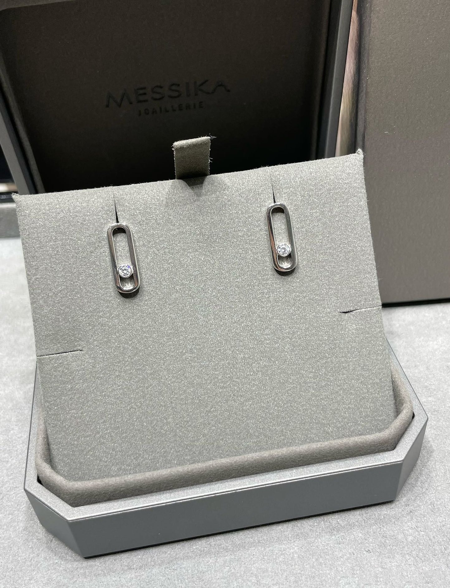 [⭐Aura]MOVE UNO SMALL 1 DIAMOND EARRINGS